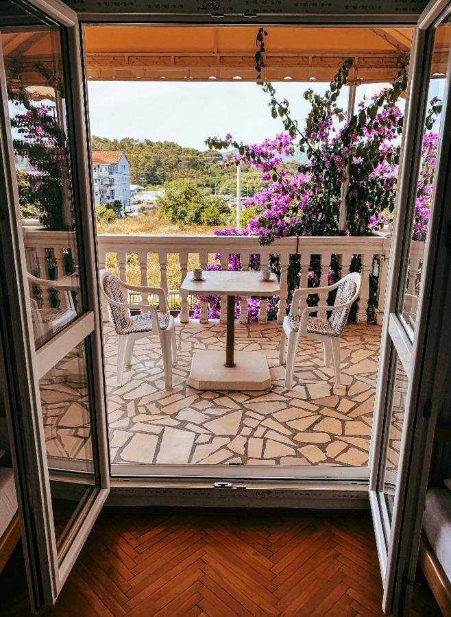 Peaceful, Cosy Tivat Guesthouse Eksteriør bilde