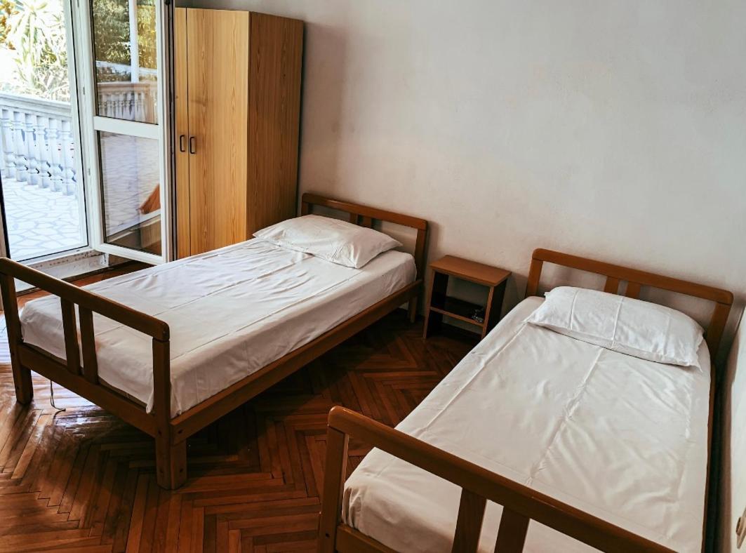 Peaceful, Cosy Tivat Guesthouse Eksteriør bilde