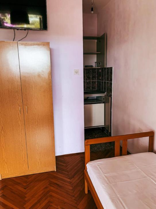 Peaceful, Cosy Tivat Guesthouse Eksteriør bilde